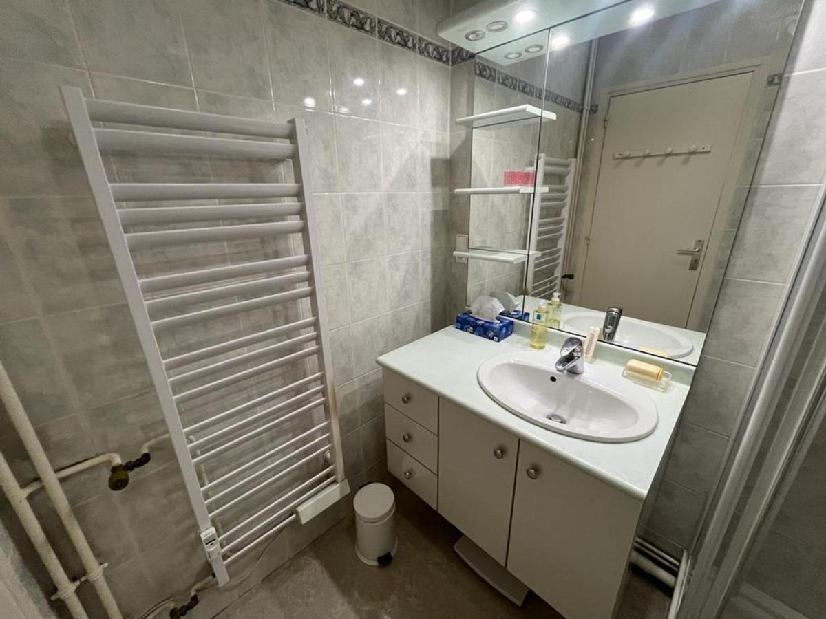 Appartement T4 Avec Parking, Balcon Et Proche Commerces A Biarritz - Fr-1-239-921 Luaran gambar